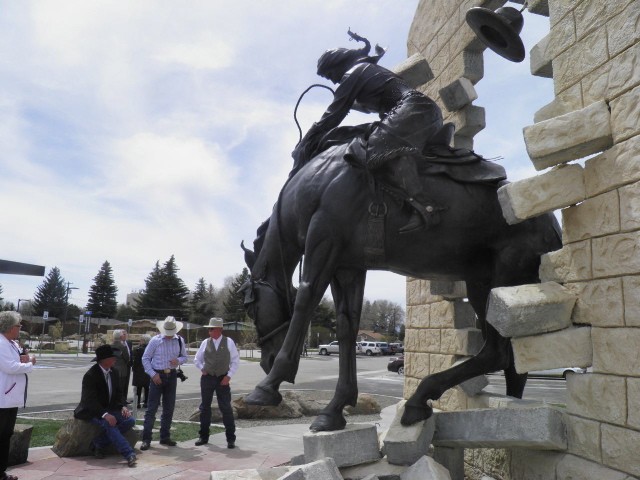 Breakin' Through monumental bronze by D. Michael Thomas